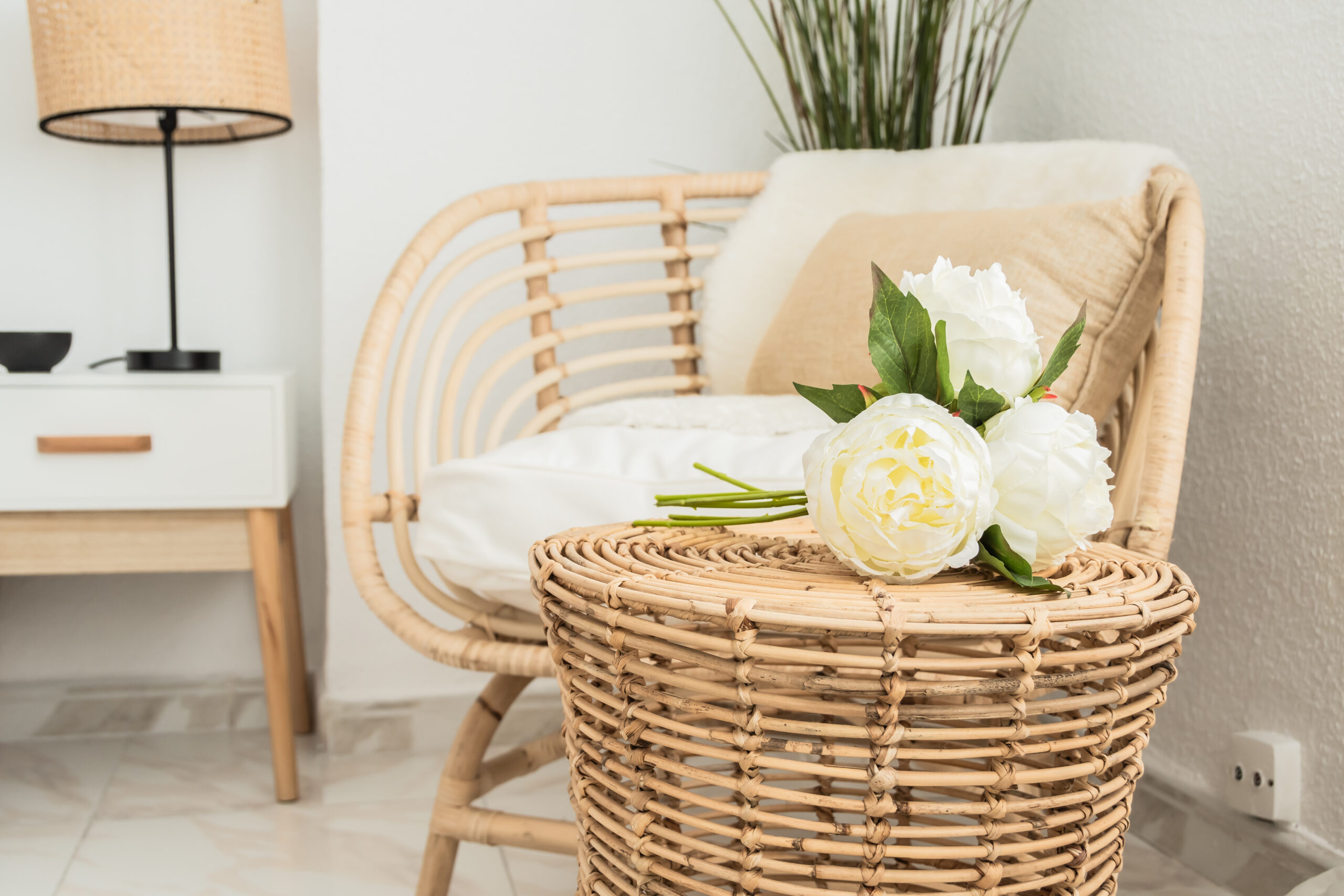 decoradora-de-interiores-madrid-flores-silla
